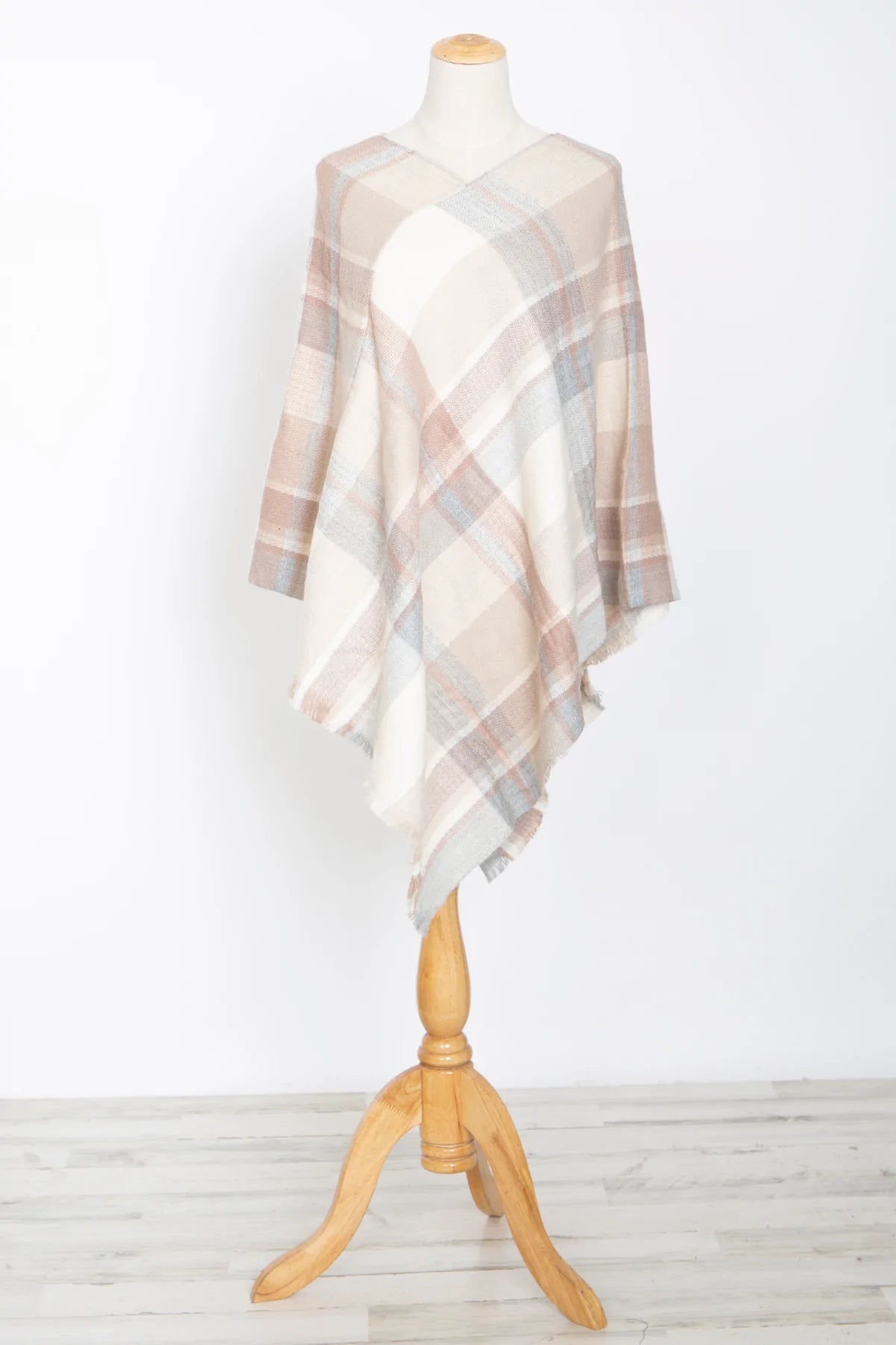 Mini Momo Blanket Shawl Wrap Mommy and Me Matching Cape - Winter Poncho Buffalo Plaid Warm Cardigan - Main - Plaid Beige